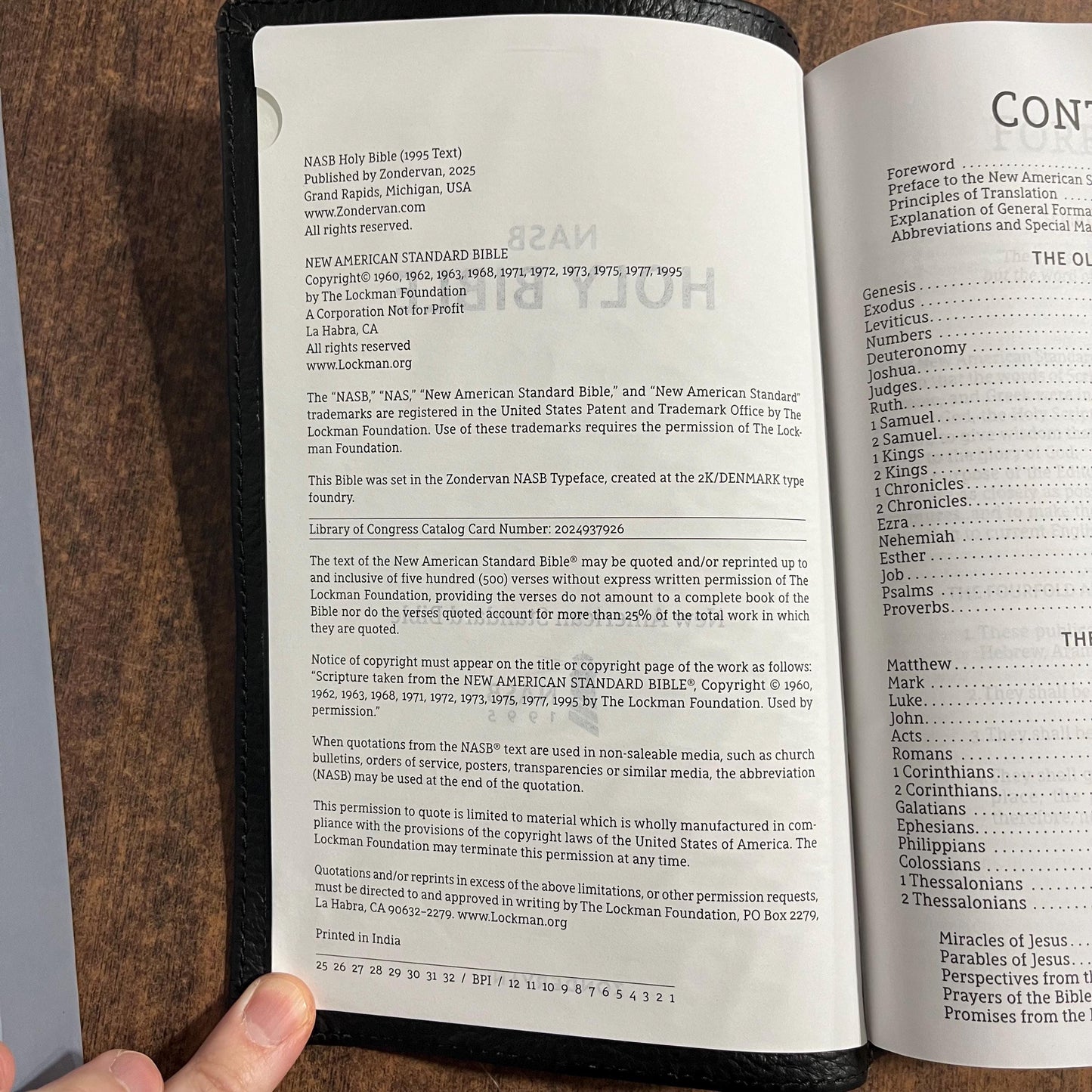 Personalized NASB Large Print Personal Size Bible Thumb Indexed - Black Genuine Calfskin Leather- Custom Imprinted, nasb 1995, 9780310465997