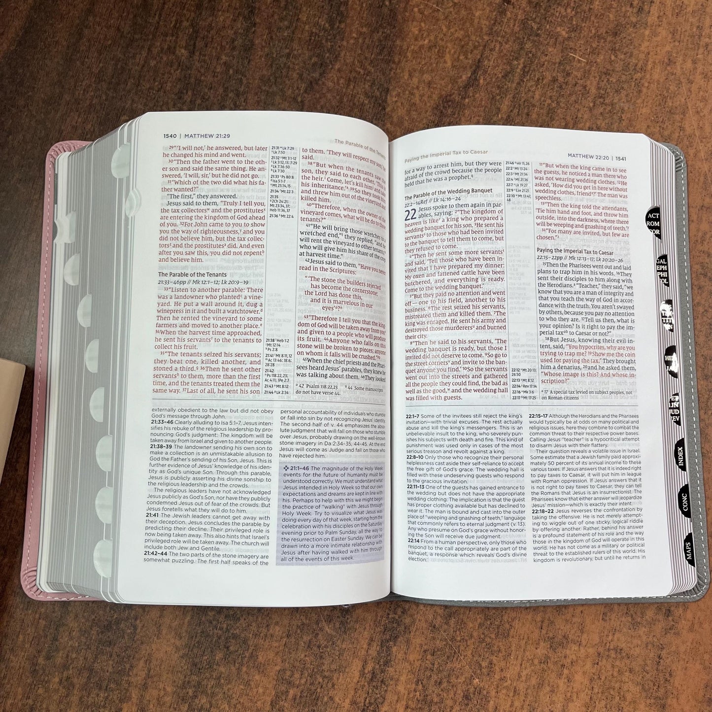 Personalized NIV Personal Size Life Application Study Bible Thumb Indexed - Pink / Gray LeatherSoft - Custom Imprinted name 9780310465270