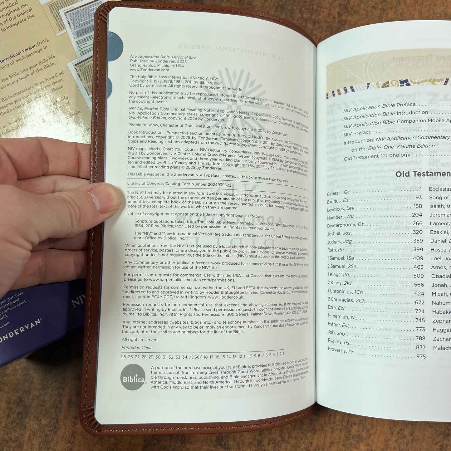 Personalized NIV Personal Size Life Application Study Bible Thumb Indexed - Brown / Slate Blue LeatherSoft - Custom Imprinted 9780310465256