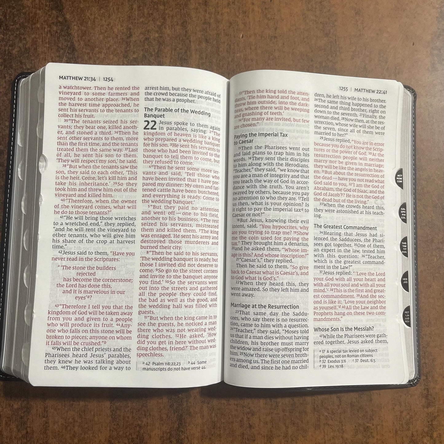 Personalized NIV Large Print Personal Size Bible with Thumb Indexed Tabs- Black LeatherSoft - Custom Imprinted with name 9780310458807