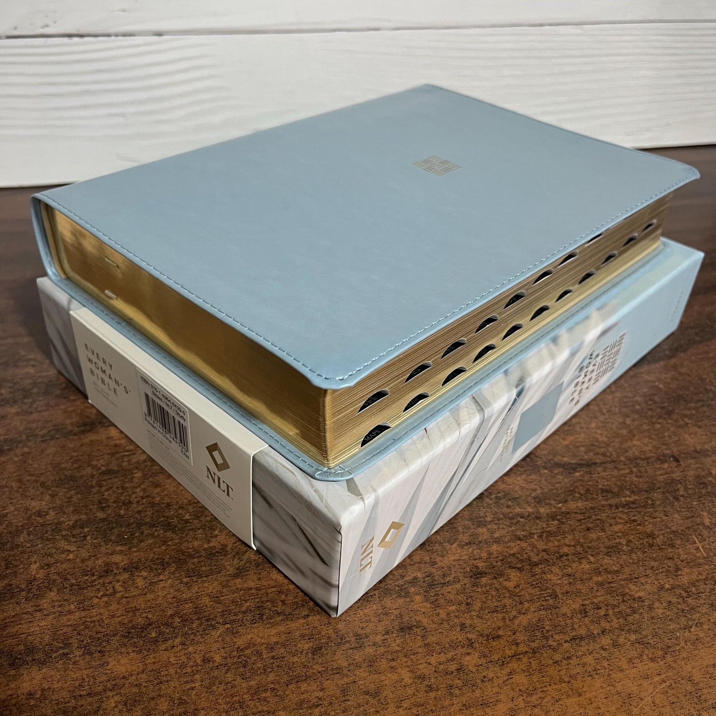 Personalized NLT Every Womans Bible Thumb Indexed - Sky Blue LeatherLike - Custom Imprinted, name engraved, Devotional Study, 9781496484390