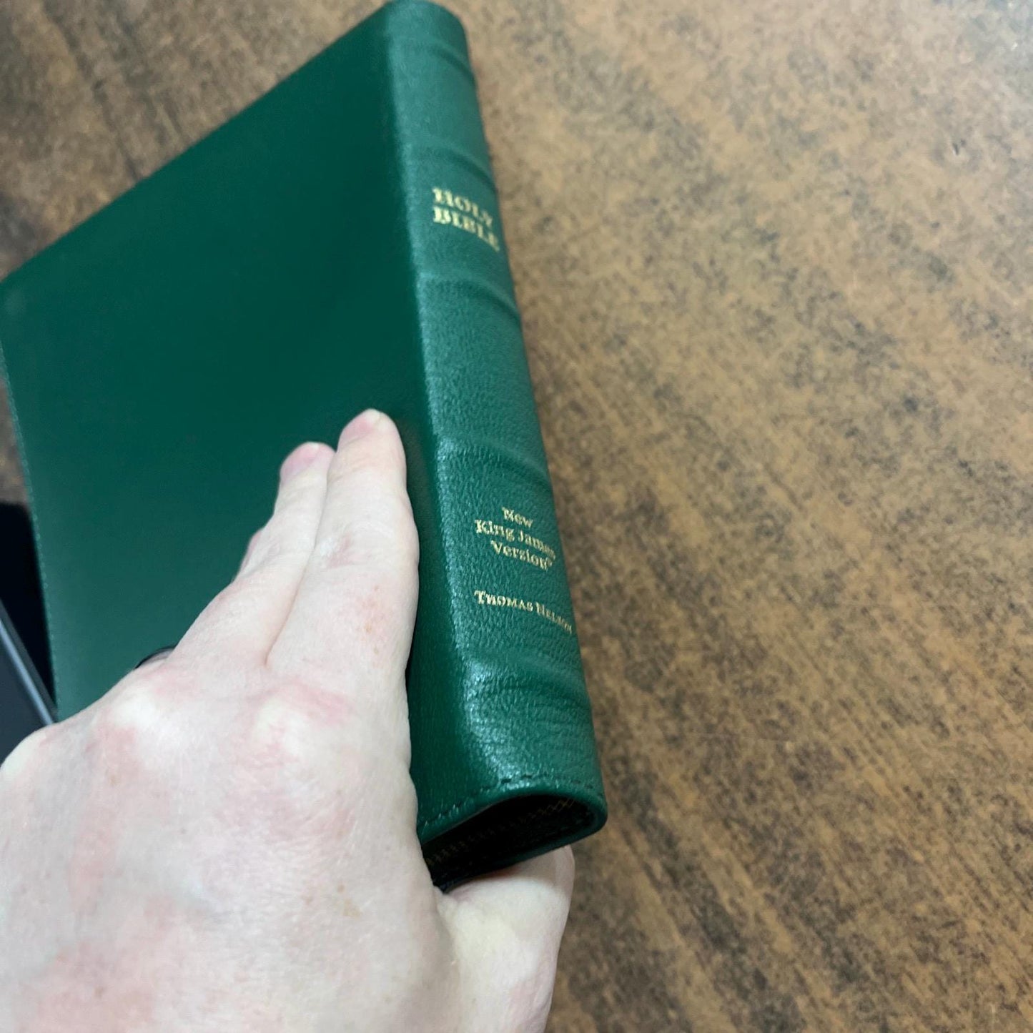 Personalized NKJV Large Print Thinline Reference Bible - Green Goatskin Premium Genuine Leather, Premier Collection, Name Imprinted