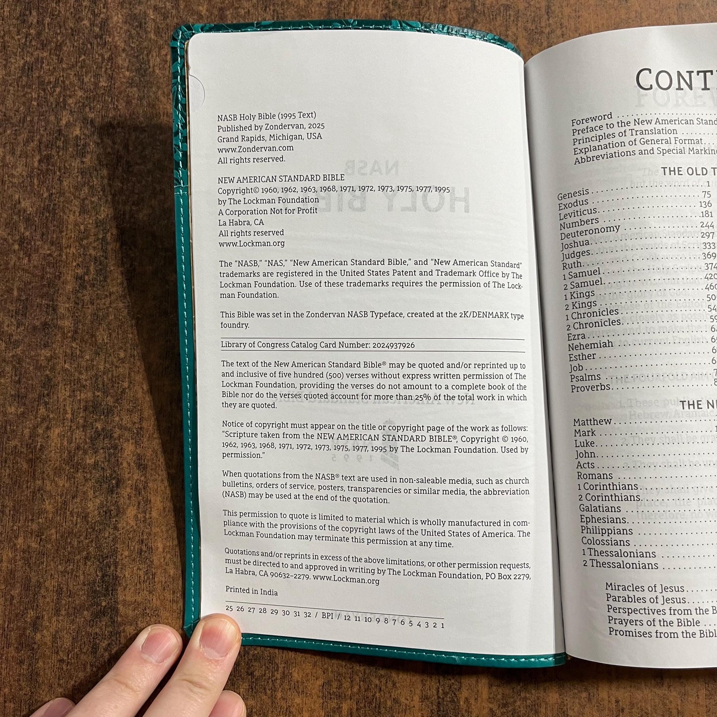 Personalized NASB Large Print Personal Size Bible Thumb Indexed - Teal LeatherSoft - Custom Imprinted bible, nasb 1995, 9780310465959