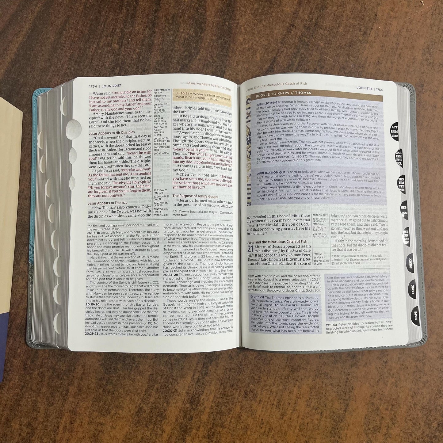Personalized NIV Application Study Bible Thumb Indexed - Teal /Grey LeatherSoft - 9780310467731 (Update to Life Application Bible)