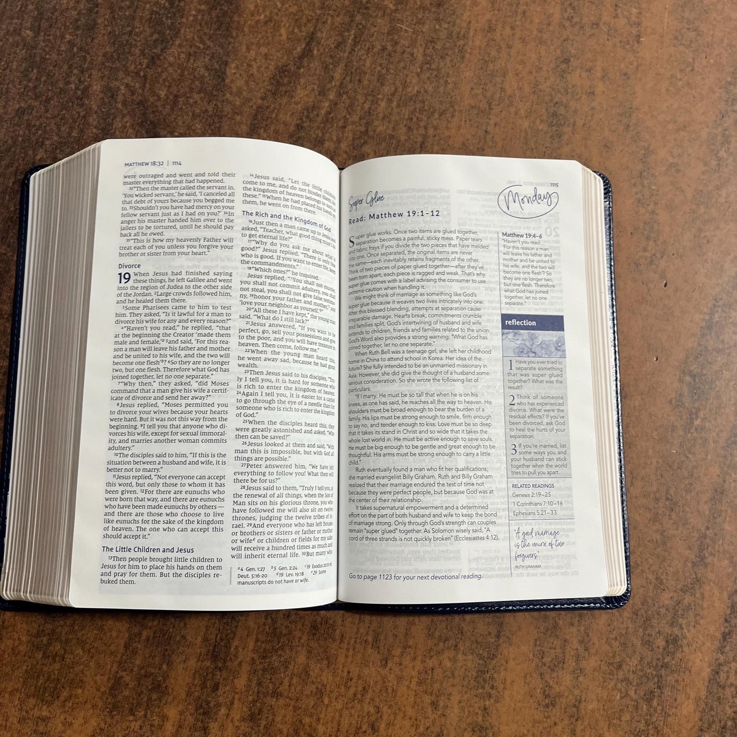 Personalized NIV Womens Devotional Bible - Navy LeatherSoft - Custom Imprinted, name engraved bible 9780310460992