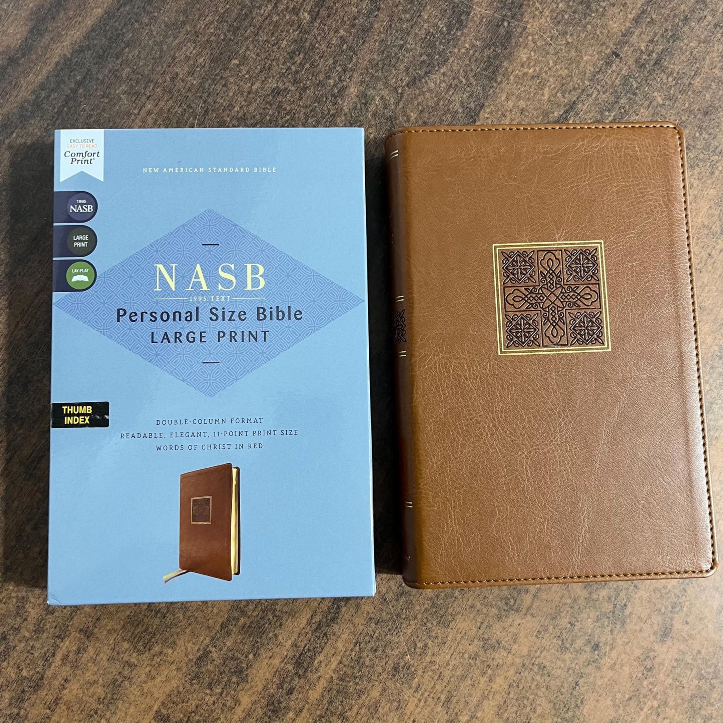 Personalized NASB Large Print Personal Size Bible Thumb Indexed - Brown LeatherSoft - Custom Imprinted bible, nasb 1995, 9780310465973