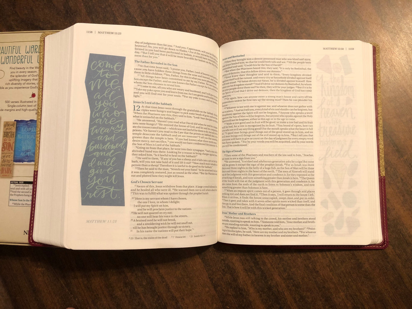 Personalized NIV Beautiful Word Journaling Bible - Taupe / Cranberry Duotone ** Custom Imprinted, bible with journaling space, art journaling bible 9780310444275
