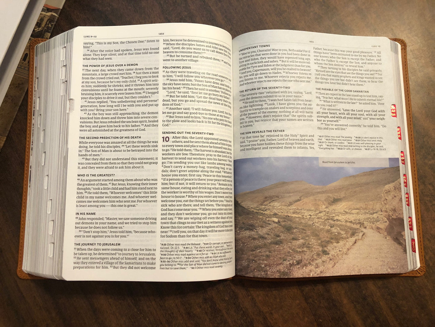 Personalized CSB Holy Land Illustrated Study Bible Thumb Indexed - Ginger Brown Leathertouch, Custom Imprinted with a name 9781430070467