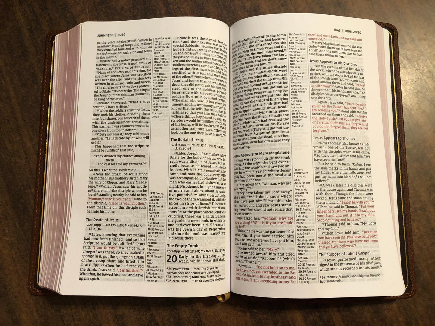 Personalized Genuine Leather NIV Thinline Reference Bible - Brown Genuine Buffalo Leather, Custom name Imprinted, Cener Column Reference 9780310455974