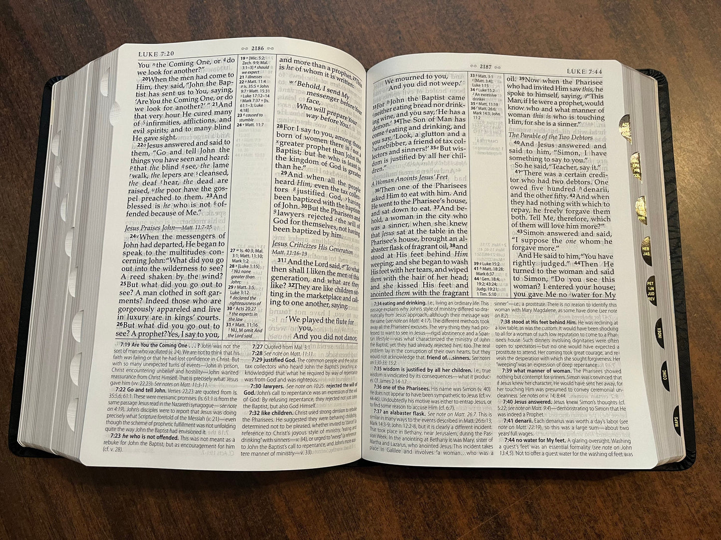 Personalized NKJV MacArthur Study Bible Large Print Thumb Indexed - Black Bonded Leather - Custom Imprinted with name - 9781418542252