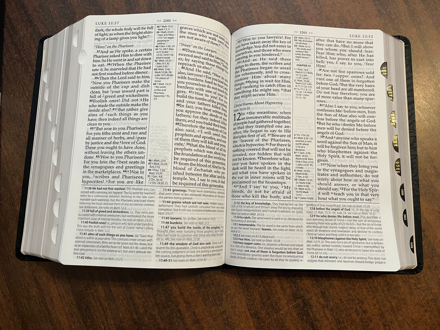 Personalized NKJV MacArthur Study Bible Large Print Thumb Indexed - Black Bonded Leather - Custom Imprinted with name - 9781418542252