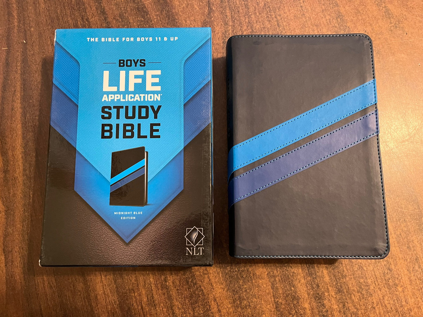 Personalized NLT Boys Life Application Study Bible - Midnight Blue LeatherLike, Custom Imprinted, Ages 11+ 9781496430779