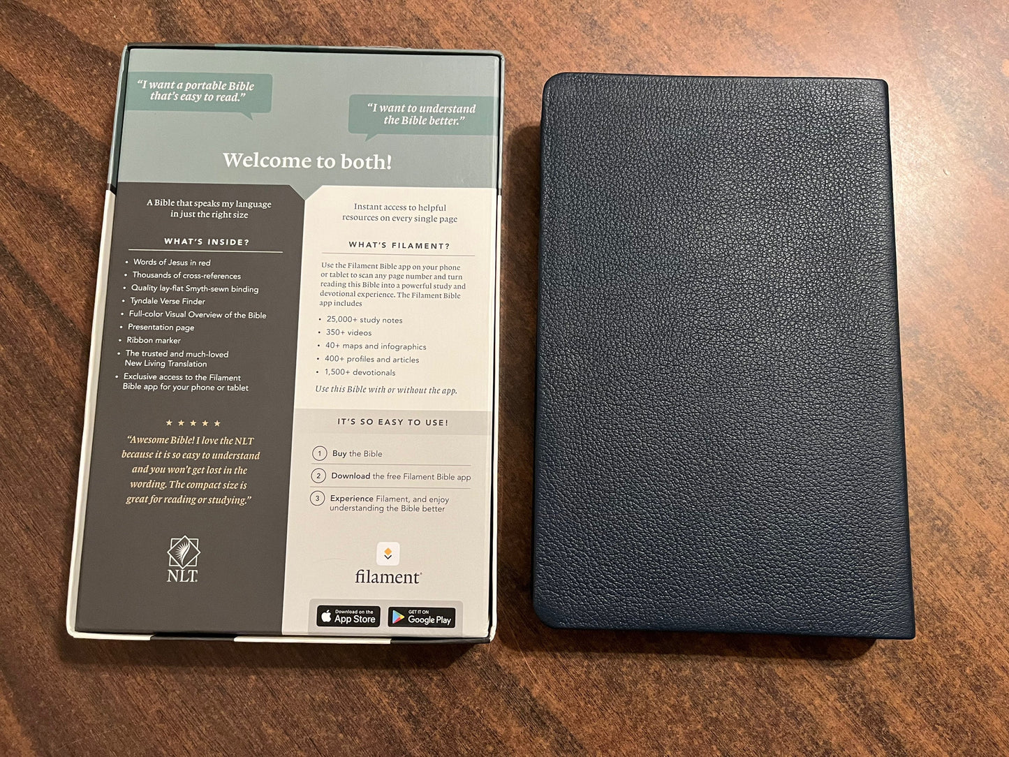 Personalized NLT Thinline Reference Bible - Navy Genuine Leather - Custom Imprinted with name 9781496444875