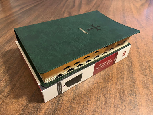 Personalized NKJV Large Print Reference Bible Thumb Indexed - Green LeatherSoft - Custom Imprinted with name, Personal Size Large Print 9780785294535