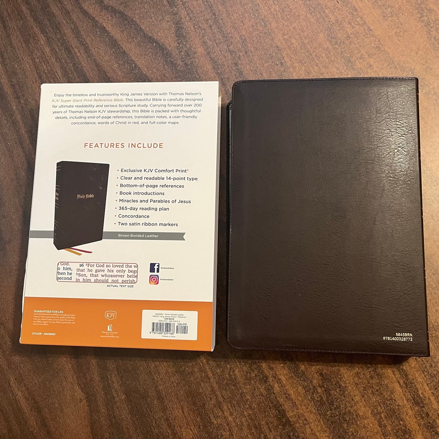 Personalized KJV Super Giant Print Reference Bible Thumb Indexed - Brown Bonded Leather ** Custom Imprinted with name 9781400329168