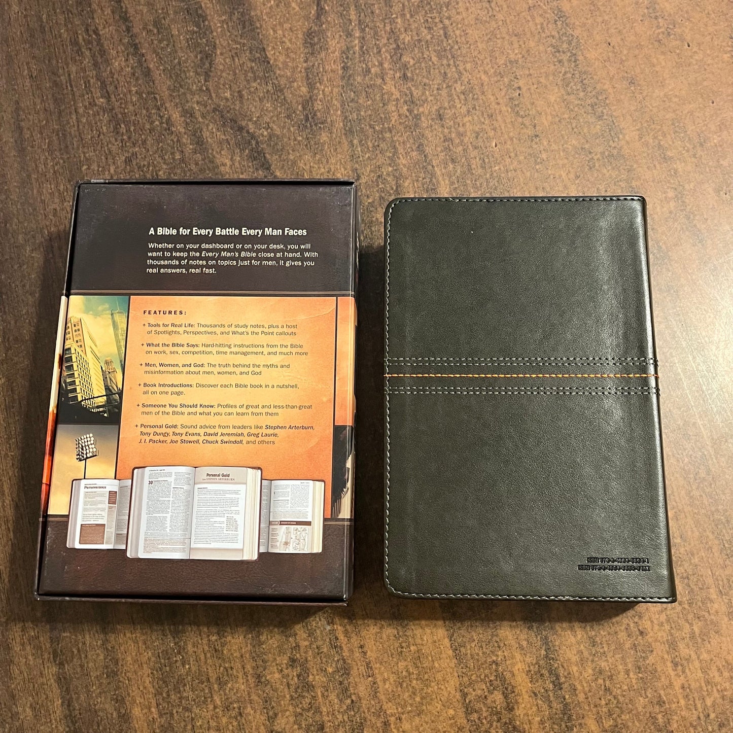 Personalized NLT Every Mans Devotional Bible - Gray LeatherLike - Custom Imprinted, name engraved bible 9781496466341