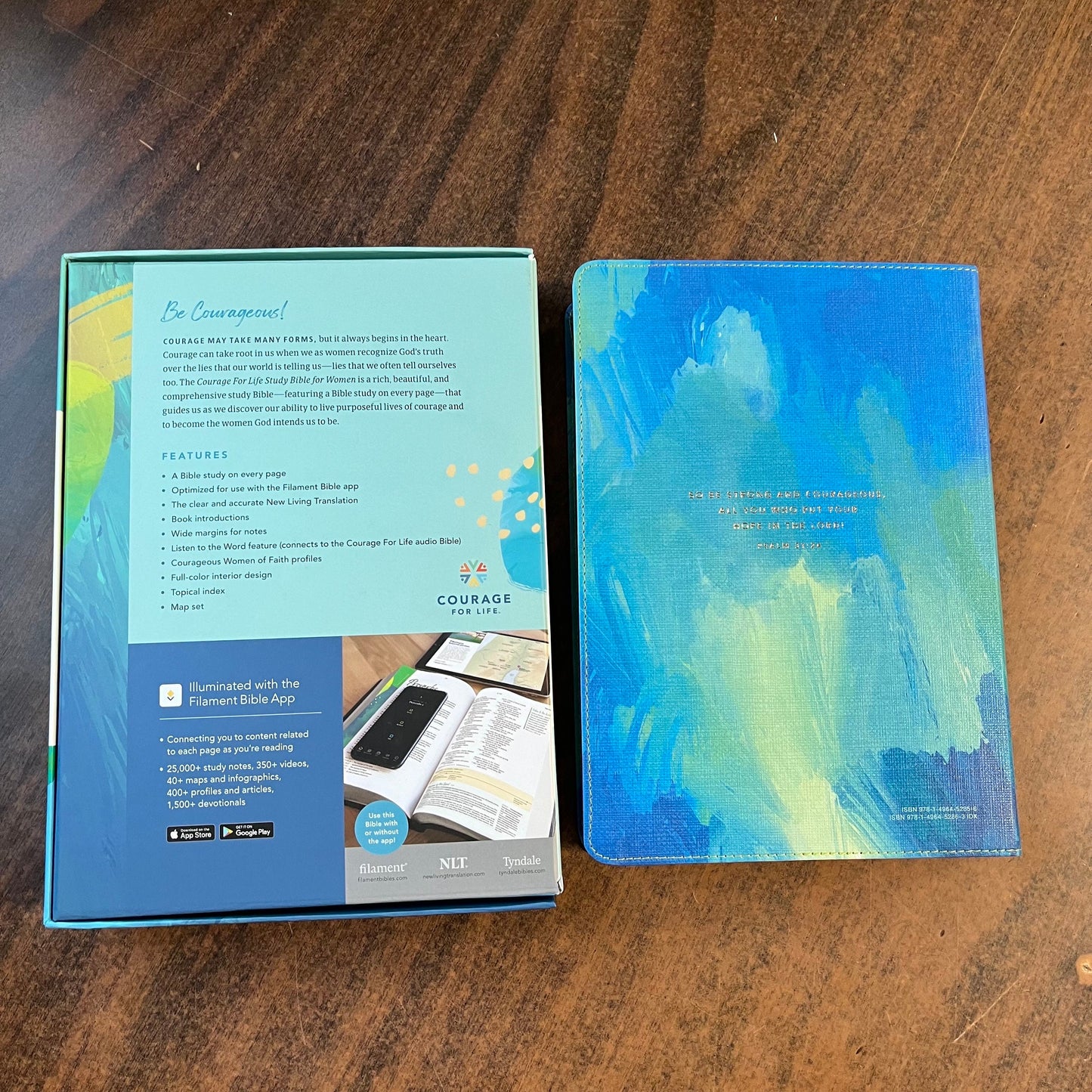 Personalized NLT Courage for Life Study Bible for Women Thumb Indexed - Brushed Aqua Blue LeatherLike - Custom Imprinted name engraved bible 9781496452863