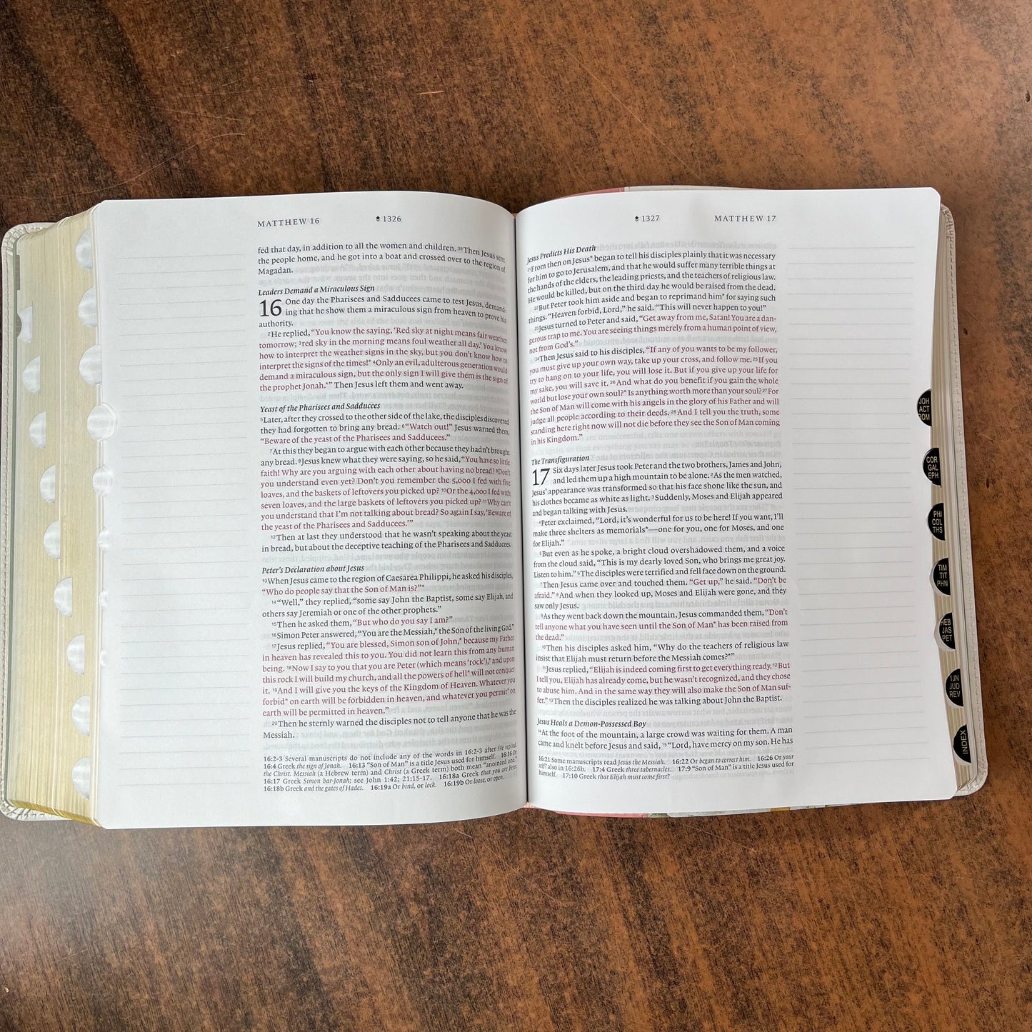 Personalized NLT Wide Margin Bible Thumb Indexed Journaling Edition - Dusty Pink Blossoms LeatherLike - Imprinted with name, Single Column 9781496484024