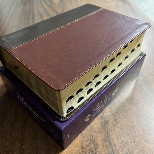 Personalized NKJV Large Print Life Application Study Bible Thumb Indexed - Brown / Mahogany LeatherLike -Custom Imprinted with name engraved 9781496452061
