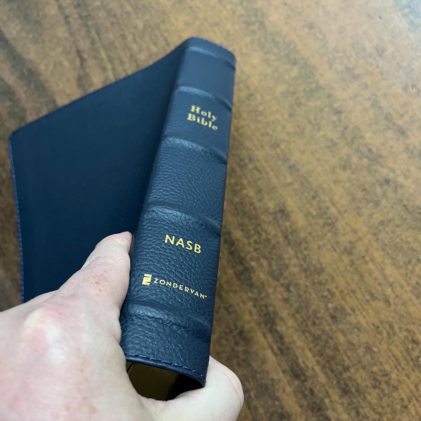 Personalized NASB Wide Margin Bible - Navy Genuine Leather, 1995 NASB Text, custom imprinted with a name engraved, isbn 9780310461104
