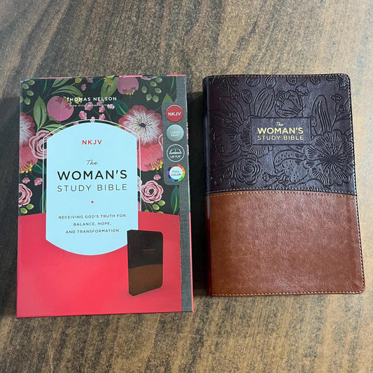 Personalized NKJV Womans Study Bible Large Print - Brown / Burgundy LeatherSoft Cover - Custom Imprinted with a name - 9780718086770