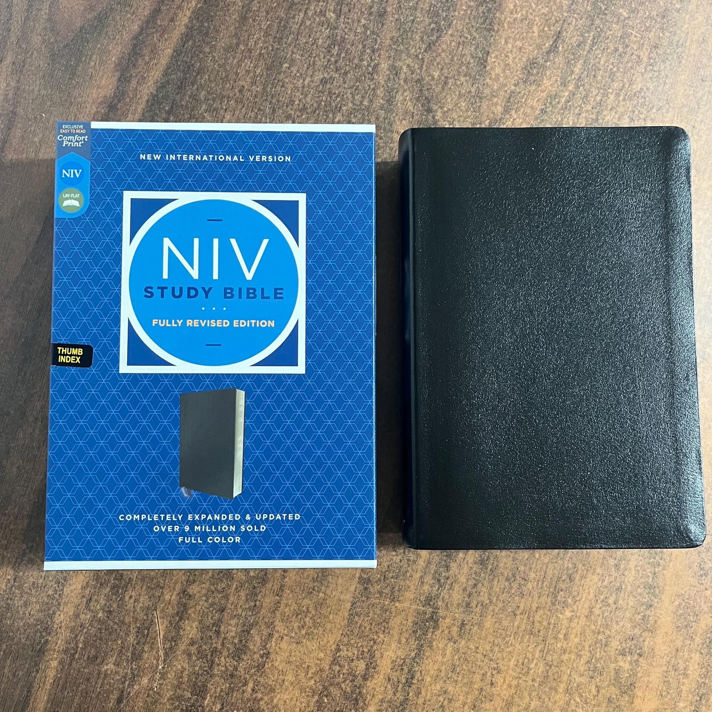 Personalizable NIV Study Bible Thumb Indexed - Black Bonded Leather - Custom Imprinted with a name, 9780310448983