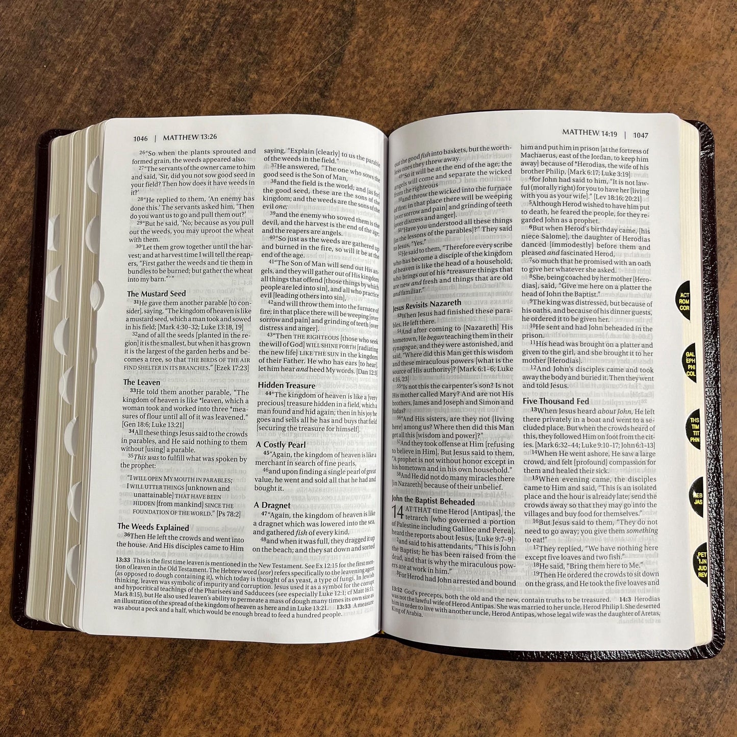 Personalized Amplified Bible Thumb Indexed with book tabs - Burgundy Bonded Leather, custom imprinted with name, 9780310443957