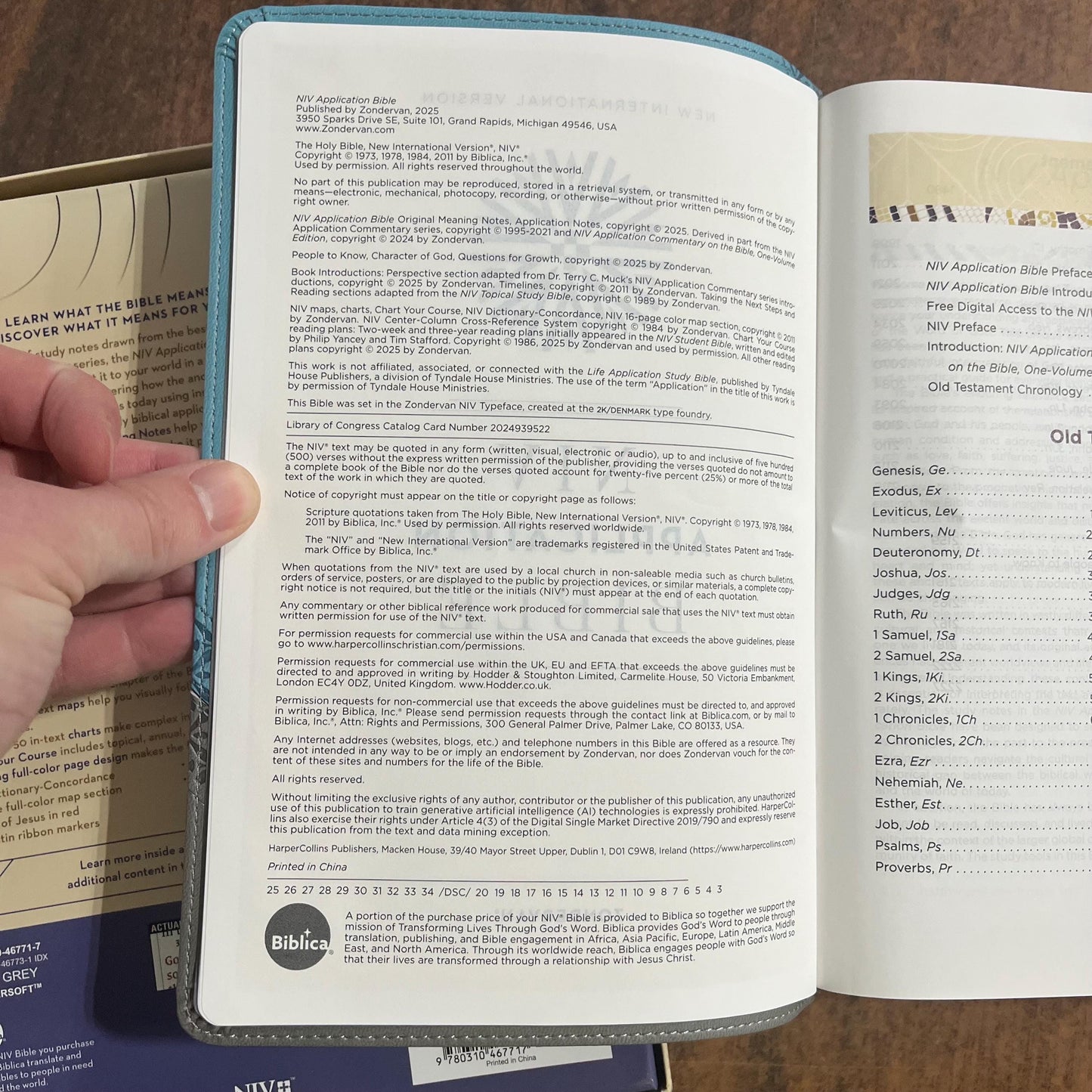 Personalized NIV Application Study Bible - Teal /Grey LeatherSoft - Custom Imprinted name, 9780310467717 (Update to Life Application Bible)