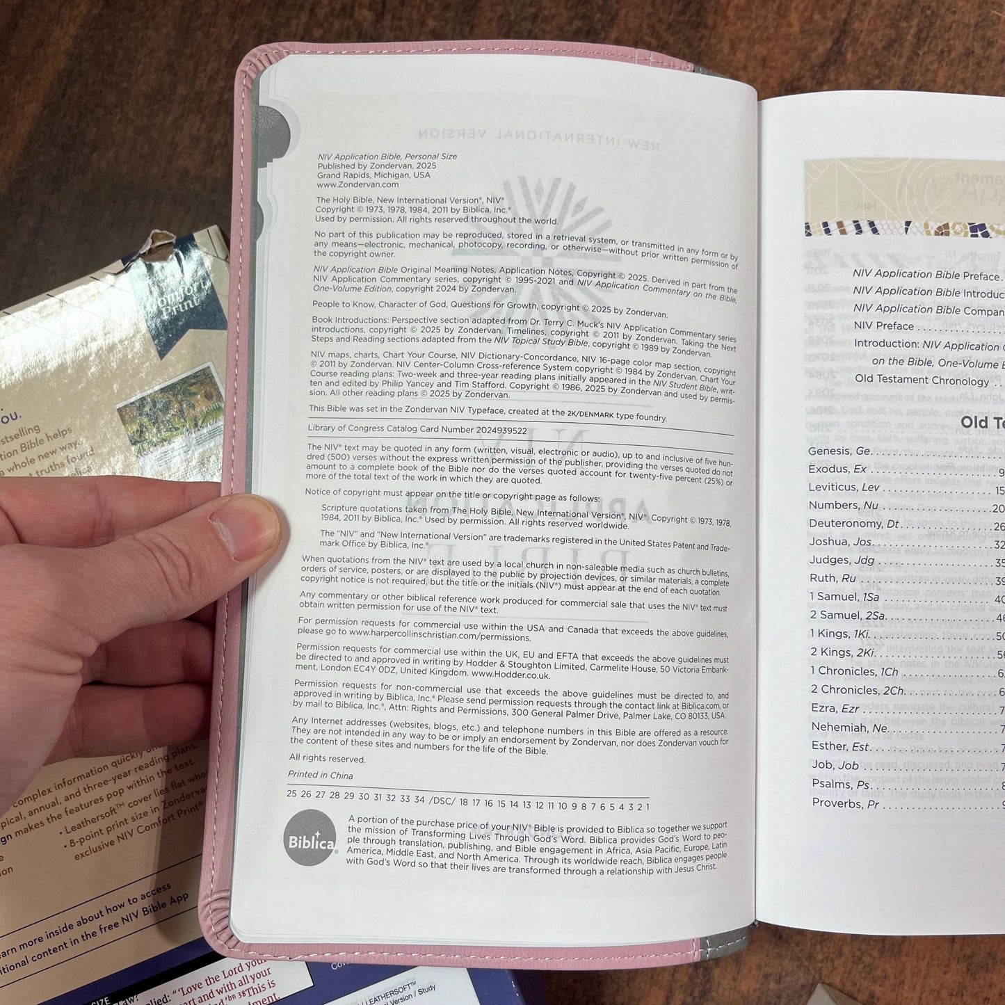 Personalized NIV Personal Size Life Application Study Bible Thumb Indexed - Pink / Gray LeatherSoft -  Custom Imprinted name 9780310465270