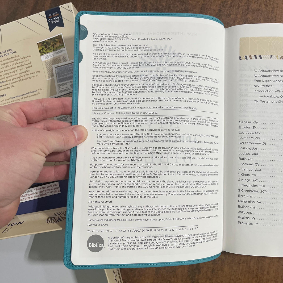 Personalized NIV Large Print Application Study Bible Thumb Indexed - Teal LeatherSoft 9780310467779 (Update to Life Application Bible)
