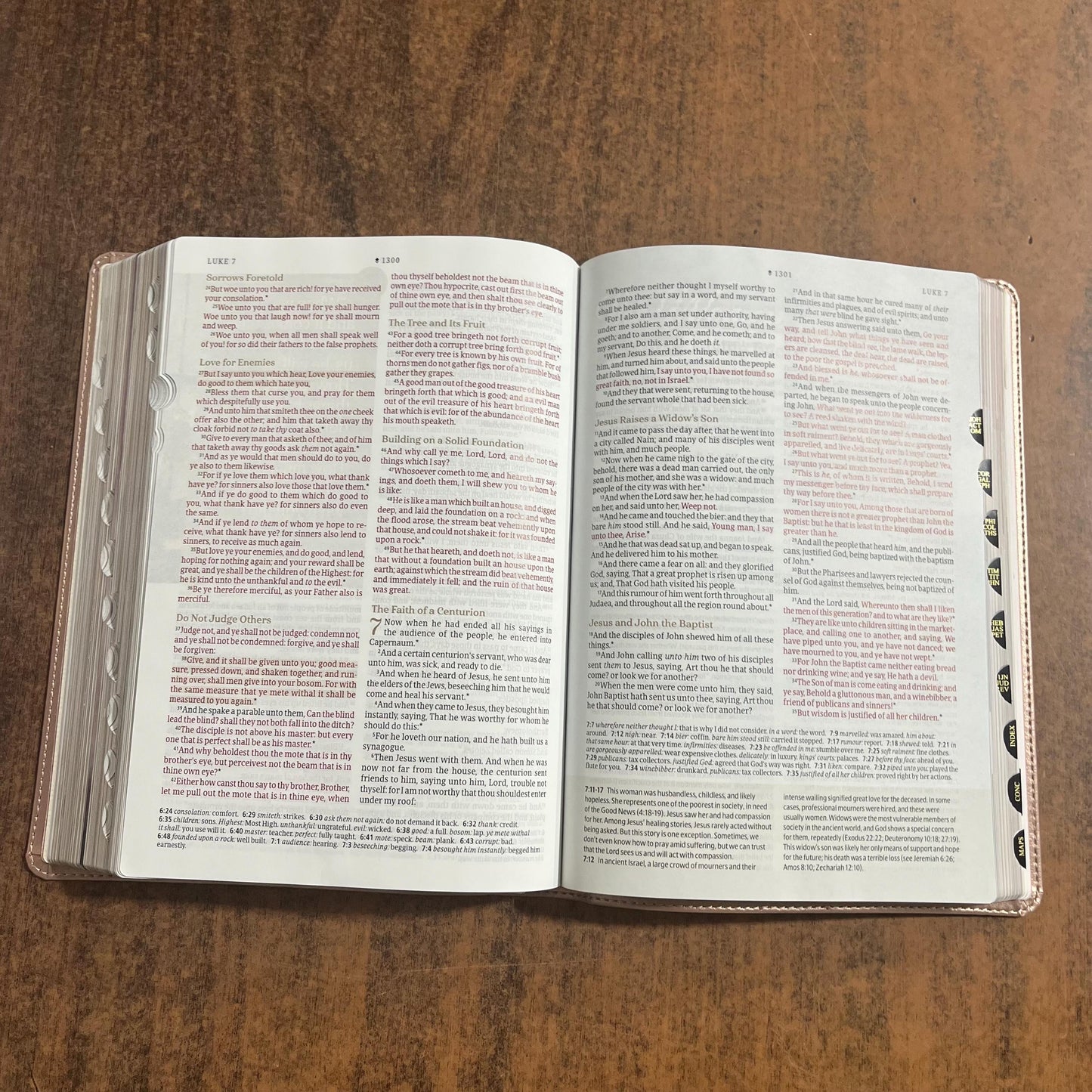 Personalized KJV Every Womans Bible Thumb Indexed - Rose Gold LeatherLike - Custom Imprinted, name engraved, Devotional Study, 9781496485038