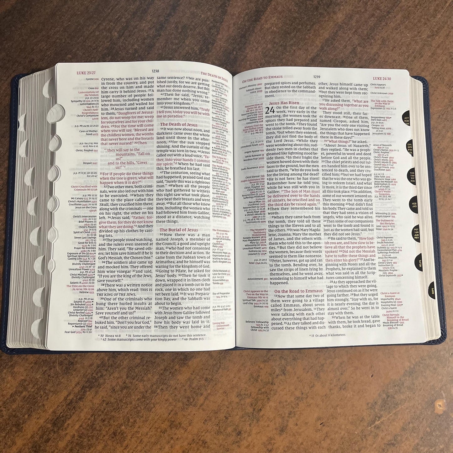Personalized NIV Thompson Chain Reference Study Bible Thumb Indexed - Navy LeatherSoft, Custom Imprinted, ISBN 9780310459828