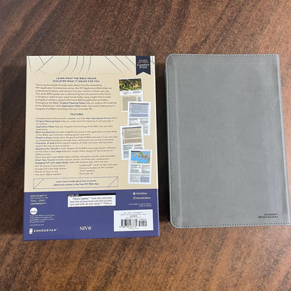 Personalized NIV Application Study Bible Thumb Indexed - Teal /Grey LeatherSoft - 9780310467731 (Update to Life Application Bible)