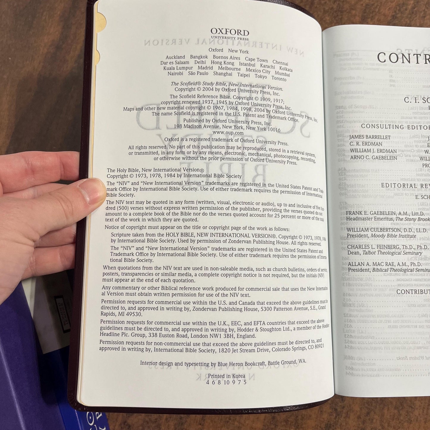 Personalized NIV 1984 Scofield Study Bible III Large Print Thumb Indexed - Burgundy Bonded Leather, Custom Imprinted Name, Out of Print