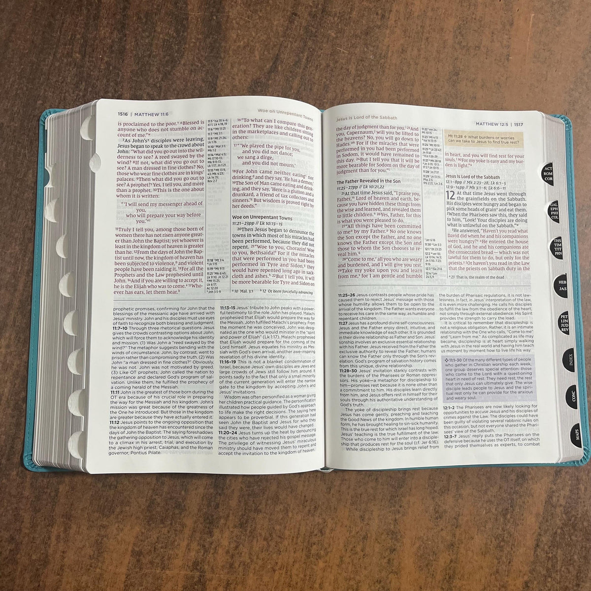 Personalized NIV Large Print Application Study Bible Thumb Indexed - Teal LeatherSoft 9780310467779 (Update to Life Application Bible)