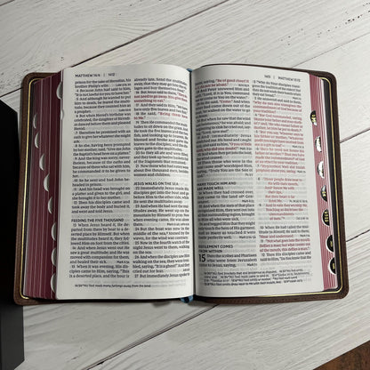 Personalized NKJV Large Print Personal Size Reference Bible Thumb Indexed - Brown Goatskin Premium Genuine Leather 10.5 font 9780785258315
