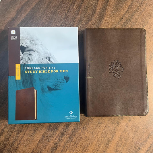 Personalized NLT Courage for Life Study Bible for Men - Rustic Brown LeatherLike - Custom Imprinted with name, Journaling room 9781496475558