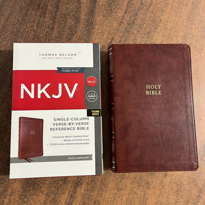 Personalized NKJV Single Column Reference Bible Thumb Indexed - Brown LeatherSoft - Verse by Verse, Custom Imprinted with name 9781400335213