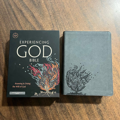 Personalized CSB Experiencing God Study Bible Thumb Indexed - Charcoal Gray Leathertouch, Custom Imprinted with name 9781087765570