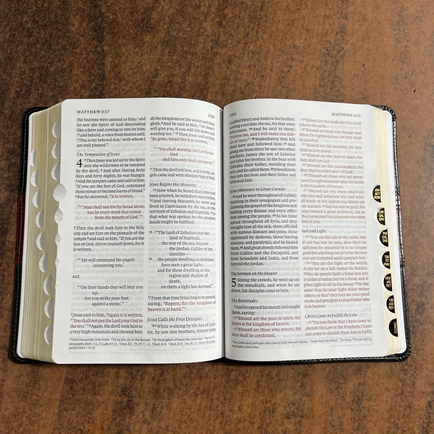 Personalized ESV Large Print Personal Size Bible Thumb Indexed - Forest / Tan TruTone - Custom Imprinted, ISBN 9798874908959