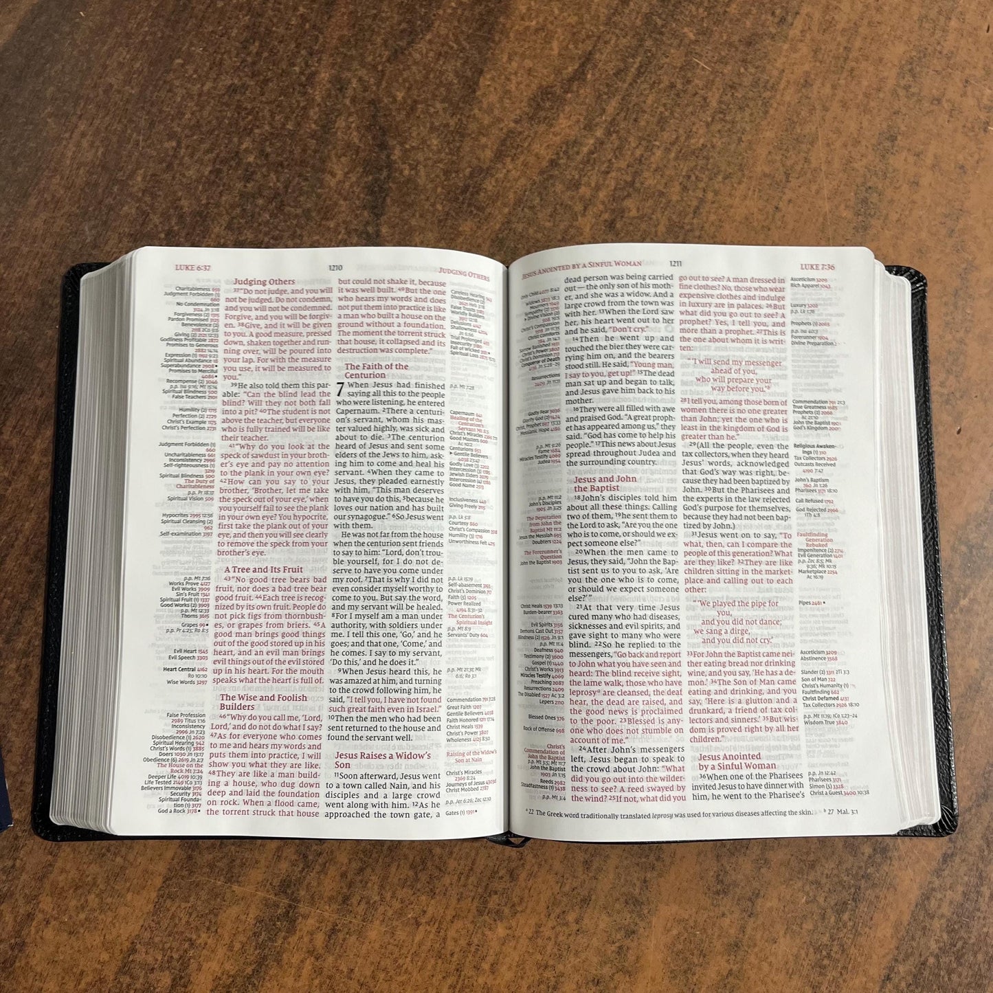 Personalized NIV Thompson Chain Reference Study Bible - Black Bonded Leather, Custom Imprinted, ISBN 9780310459835