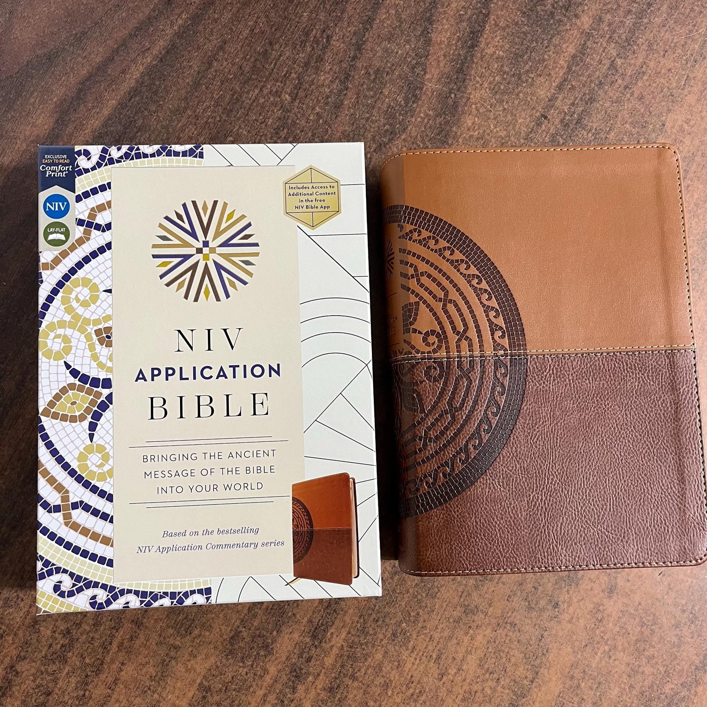 Personalized NIV Application Study Bible - Brown LeatherLike - Custom Imprinted with a name, 9780310465140 (Update to Life Application Bible)