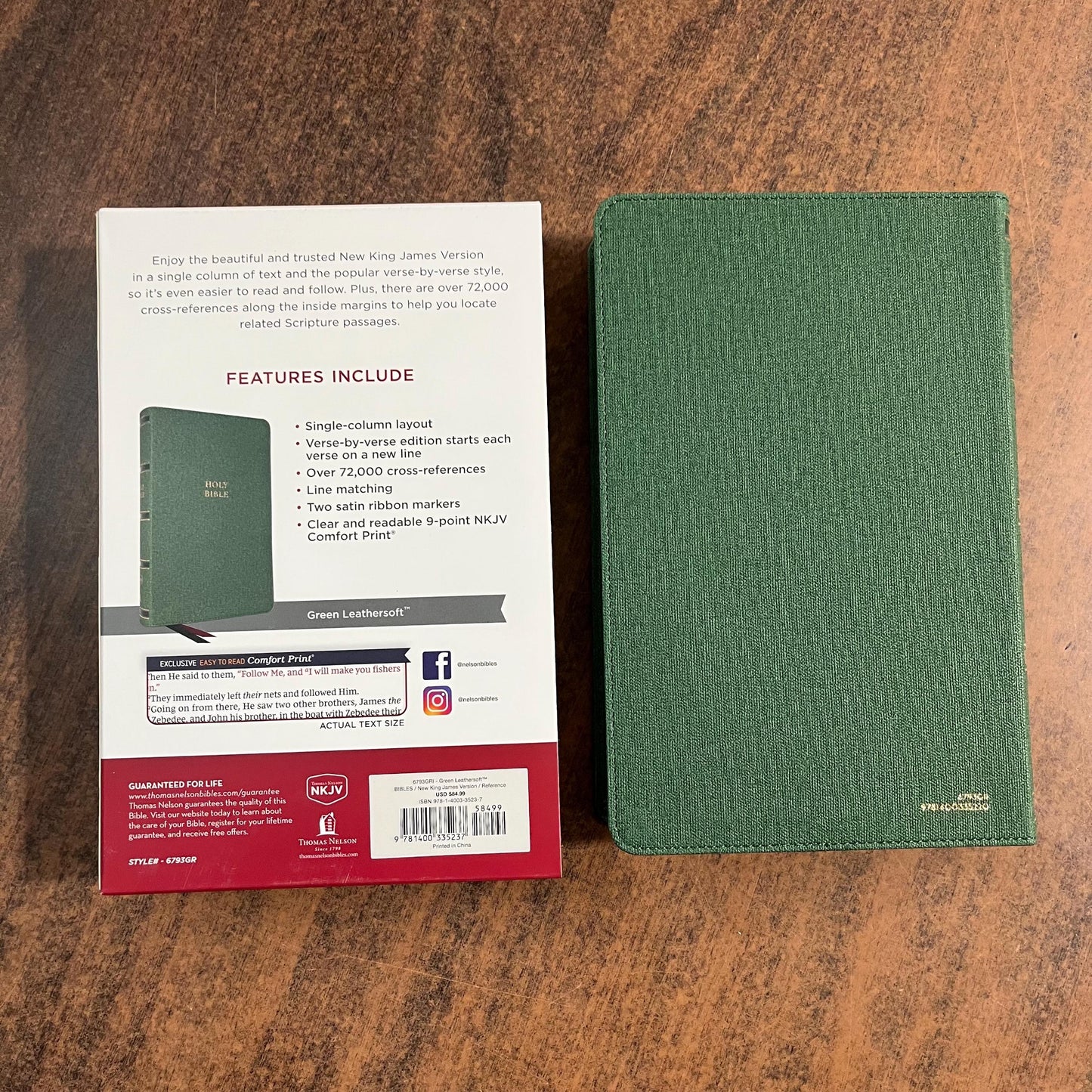 Personalized NKJV Single Column Reference Bible Thumb Indexed - Green LeatherSoft - Verse by Verse, Custom Imprinted with name 9781400335237