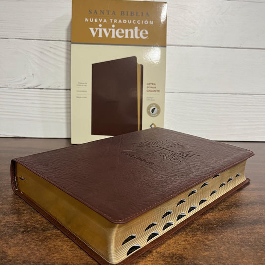 Personalized Spanish Bible Thumb Indexed - NTV Biblia Letra Super Gigante - Giant Print Bible - Dark Brown LeatherLike 9781496484963