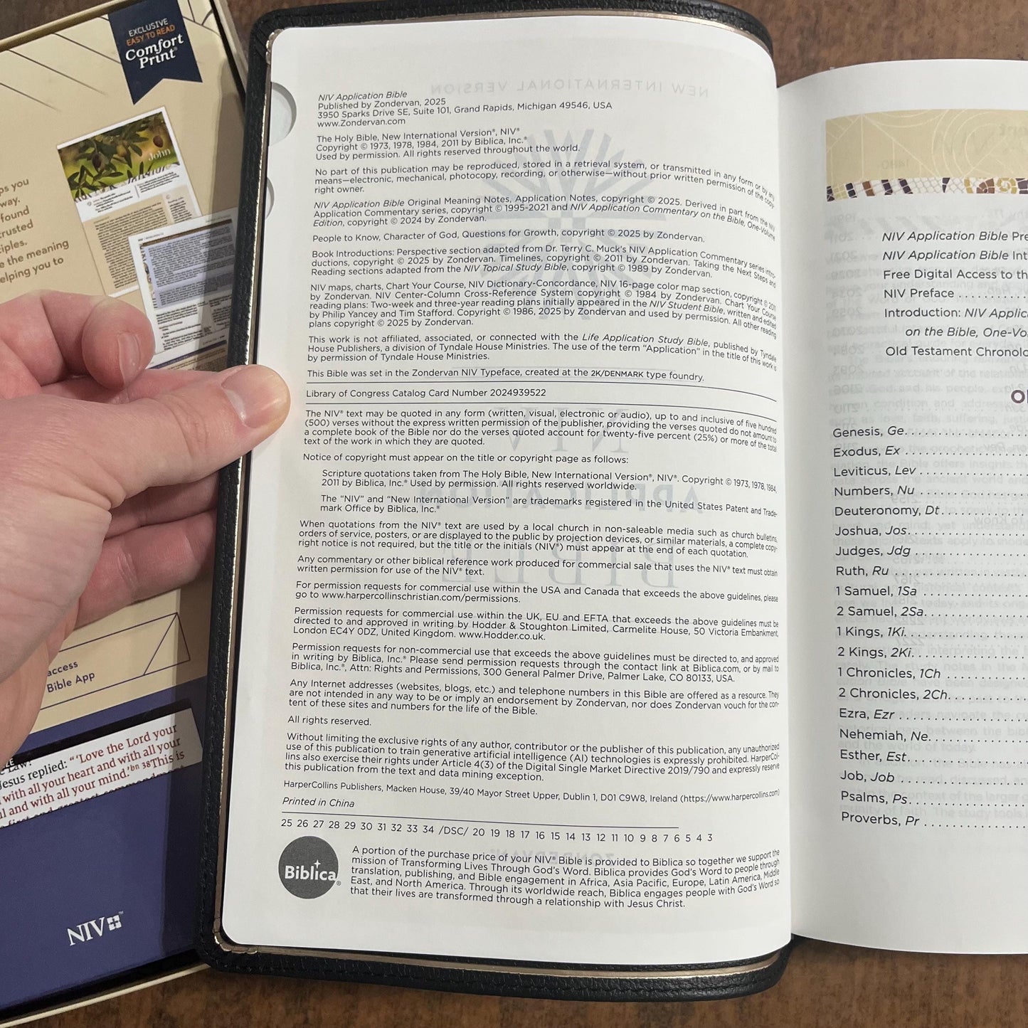 Personalized NIV Application Study Bible Thumb Indexed - Black Genuine Calfskin Leather - 9780310467755 (Update to Life Application Bible)