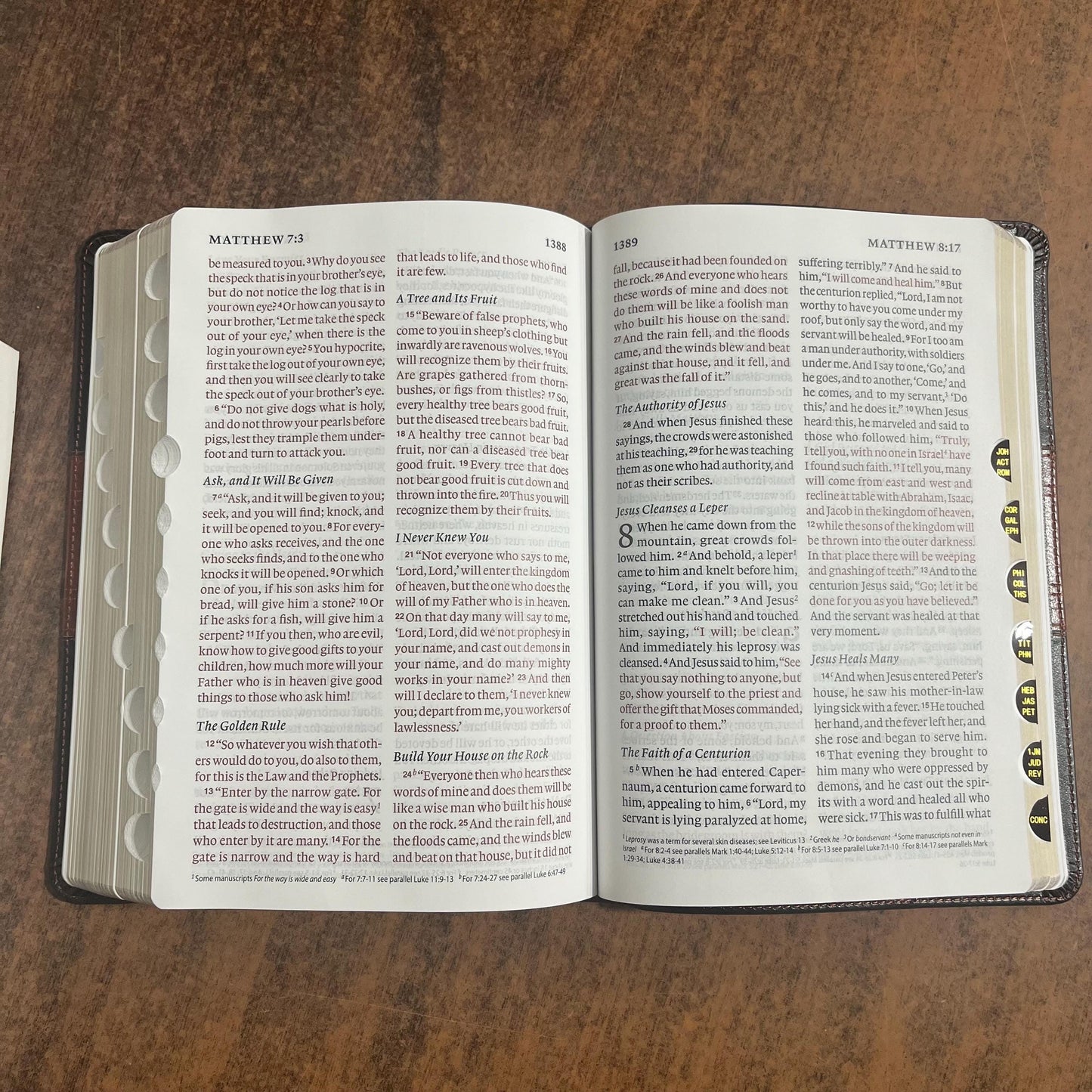Personalized ESV Giant Print Personal Size Bible Thumb Indexed - Forest / Tan TruTone - Custom Imprinted, Large print, ISBN 9798874906467