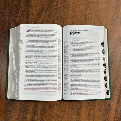 Personalized NKJV Single Column Reference Bible Thumb Indexed - Green LeatherSoft - Verse by Verse, Custom Imprinted with name 9781400335237