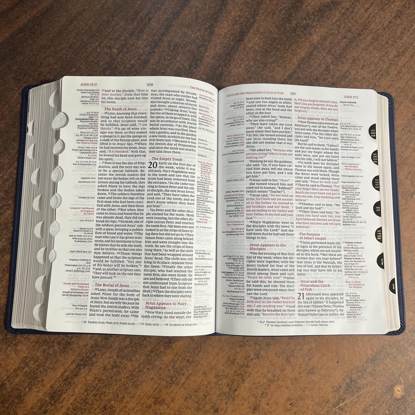 Personalized NIV Thompson Chain Reference Study Bible Thumb Indexed - Navy LeatherSoft, Custom Imprinted, ISBN 9780310459828