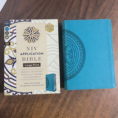 Personalized NIV Large Print Application Study Bible Thumb Indexed - Teal LeatherSoft 9780310467779 (Update to Life Application Bible)