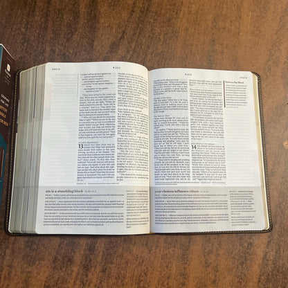 Personalized NLT Courage for Life Study Bible for Men - Rustic Brown LeatherLike - Custom Imprinted with name, Journaling room 9781496475558